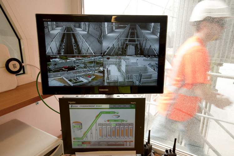 Poste de commande d'une centrale à béton