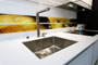 Présentation d'agencement de cuisines dans un showroom